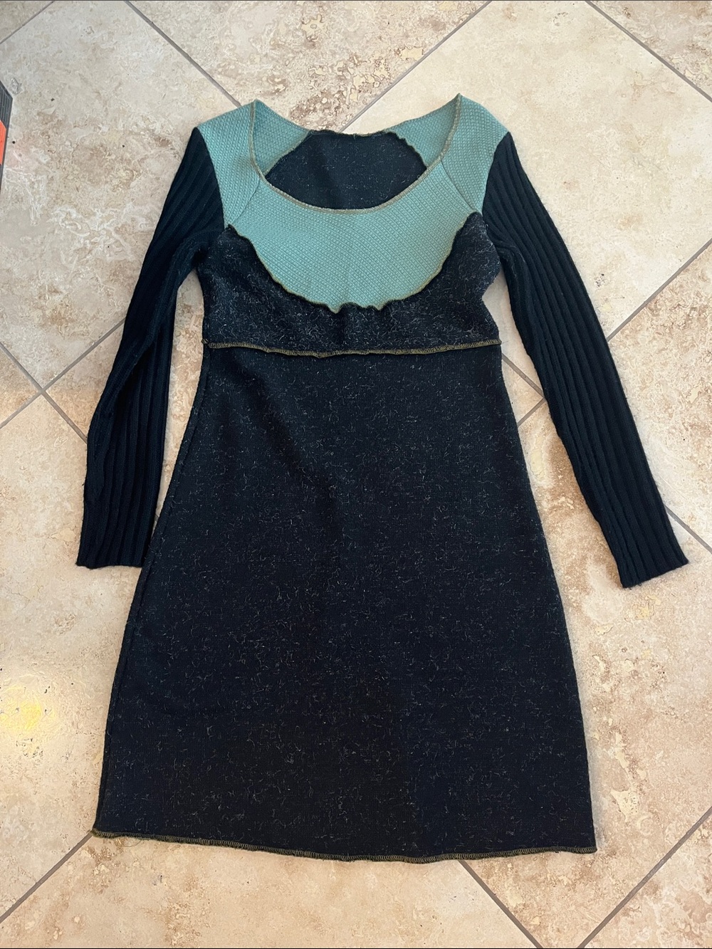 Black and Mint Green Long Sleeve Knit Dress S/M